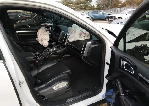 2015 Porsche Cayenne E-Hybrid S from USA, damaged, VIN WP1AE2A25FLA52876